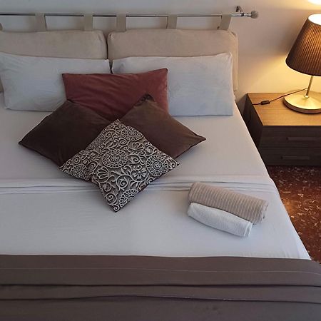 "Vacanze Romane" Stazione Tiburtina, Appartamento Tre Camere Da Letto 5 Posti Letto Exteriér fotografie