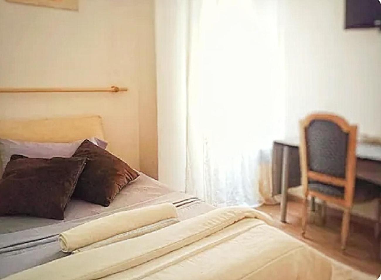 "Vacanze Romane" Stazione Tiburtina, Appartamento Tre Camere Da Letto 5 Posti Letto Exteriér fotografie